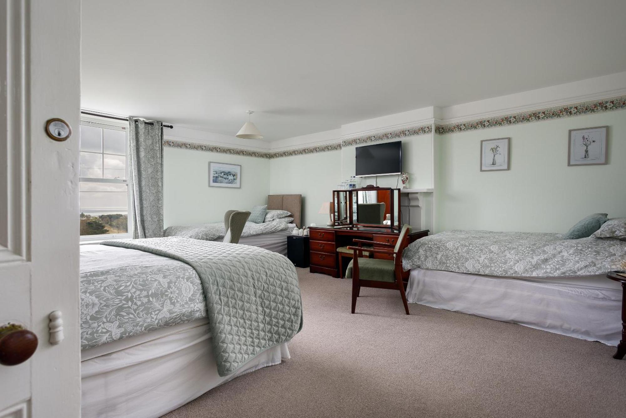 Bucklawren Farm Bed & Breakfast Лу Стая снимка