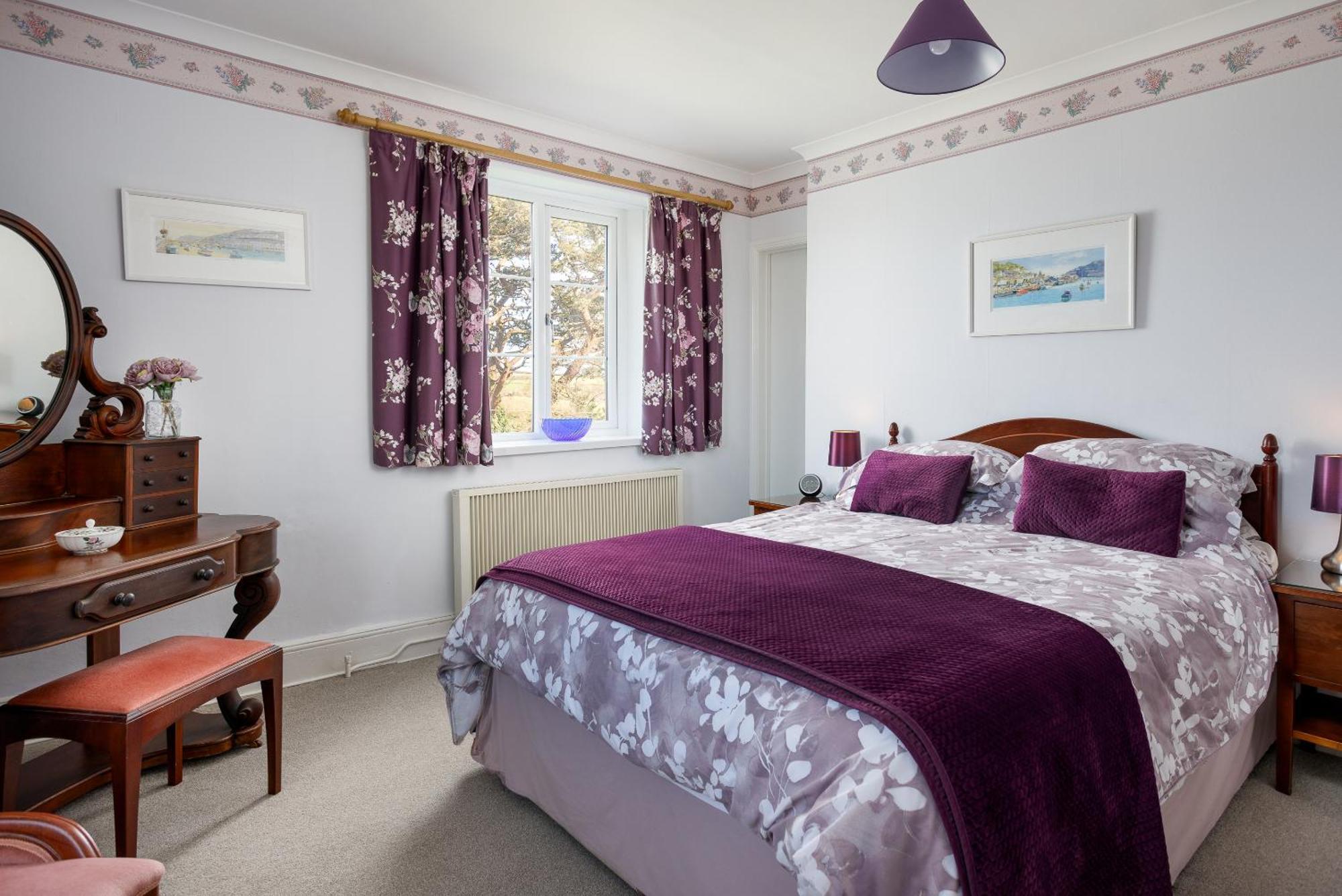 Bucklawren Farm Bed & Breakfast Лу Екстериор снимка